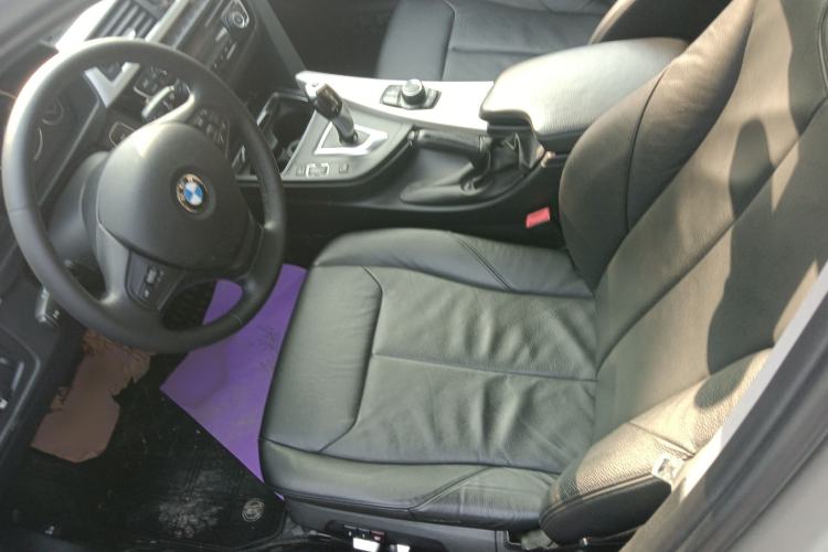 Used BMW 3 Series 2016 320Li Ambition Model
