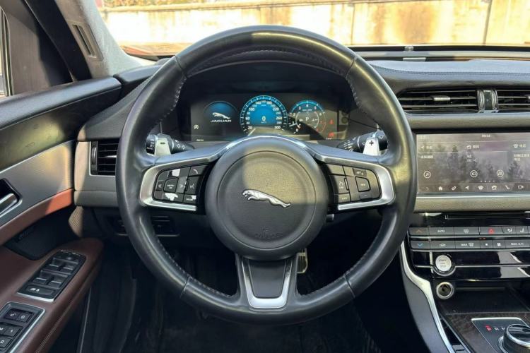 Used Jaguar XFL 2018 XFL 2.0T 250 PS Premium Edition