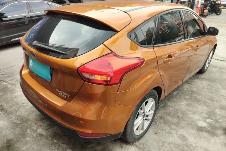 Used Ford Focus 2015 Hatchback EcoBoost 125 Automatic Supreme Style Edition