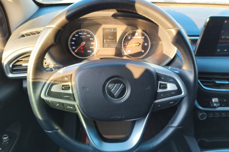 Used Foton Tunland Yutu 2020 2.0T Yutu 9 Diesel Two-Wheel Drive Enjoyment Edition Long Wheelbase 4F20TC