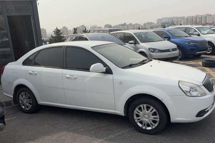 Used Buick Excelle 2015 1.5L Automatic Classic Model
