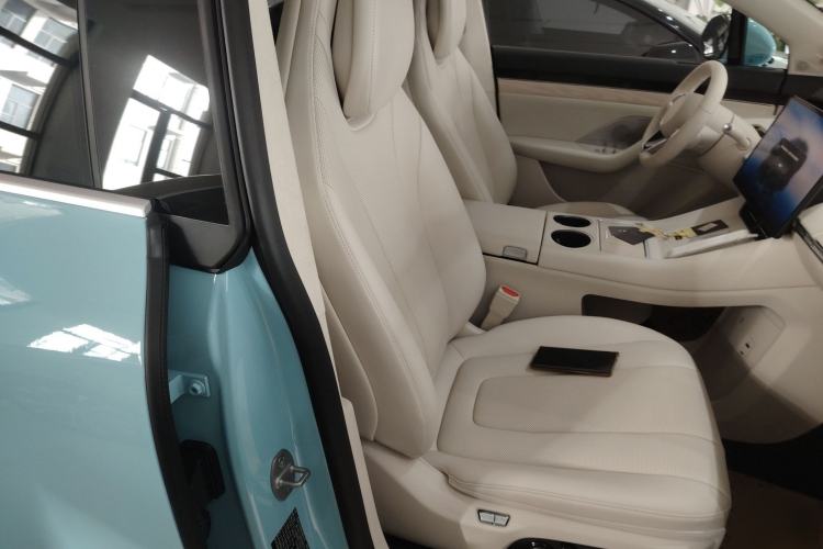 Used Hima Luxeed R7 2025 Range-Extended Version 251 km Max
