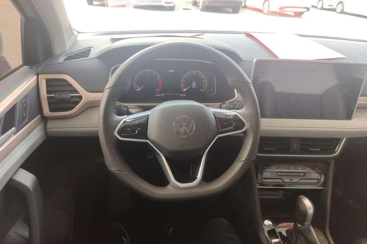 Used Volkswagen Tharu 2023 300TSI Two-Wheel-Drive Full Moon Edition
