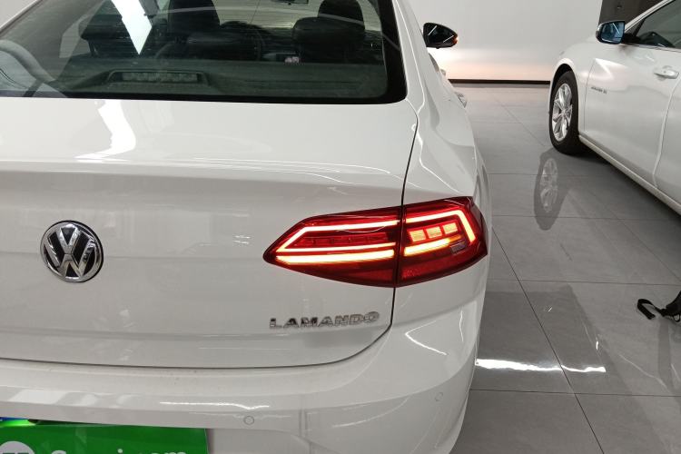 Used Volkswagen Lamando 2019 230TSI DSG Vision Edition China VI Standard
