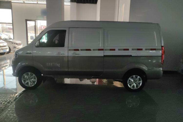 Used Jinbei New Hiace S 2023 1.5L Wealth Edition Van 2/5-Seater Non-Air-Conditioned Version SWC15M