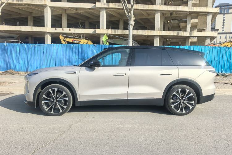 Used Nio ES8 2024 100kWh Signature Edition
