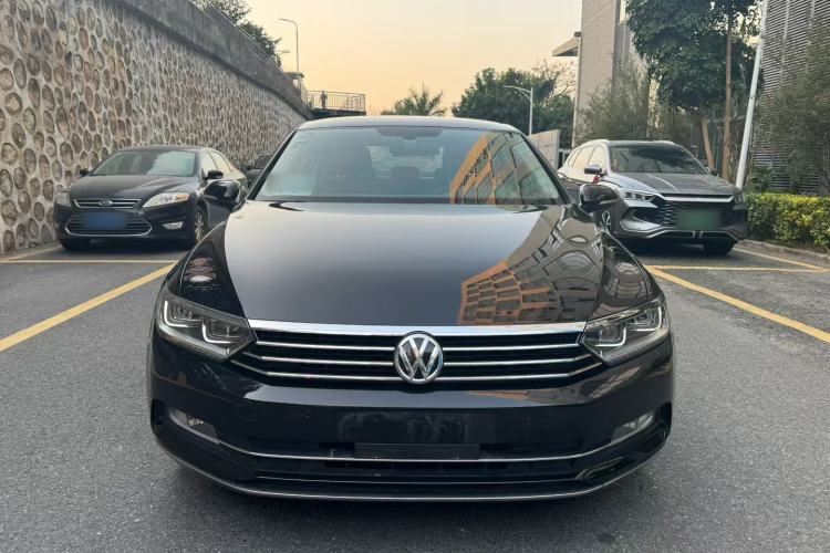 Used Volkswagen Magotan 2019 330TSI DSG Luxury Version China VI Standard
