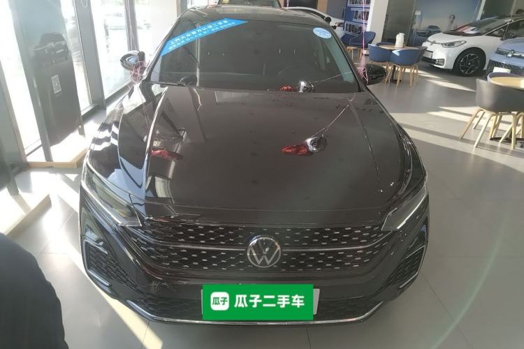 Used Volkswagen Passat 2024 380TSI Starry Dragon Edition