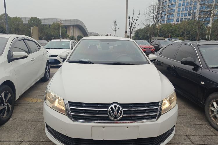 Used Volkswagen Lavida 2013 Revised Classic 1.6L Automatic Fashion Edition
