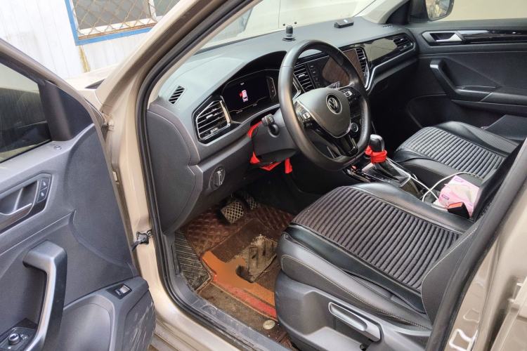 Used Volkswagen T-ROC 2020 280TSI DSG Two-Wheel Drive Comfort Version
