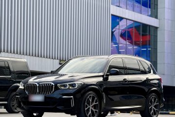 Used BMW X5 2022 xDrive 40Li M Sport Package