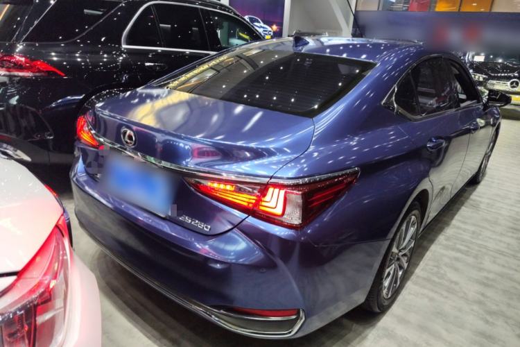 Used Lexus ES 2021 260 Excellence Edition