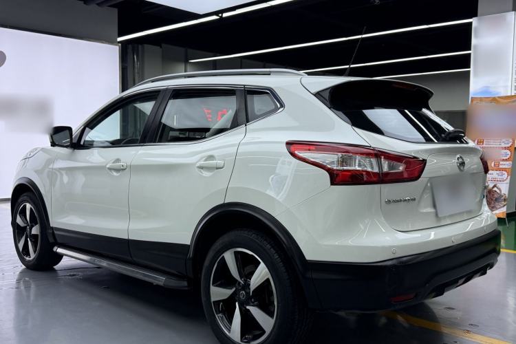 Used Nissan Qashqai 2016 2.0L CVT Luxury Edition
