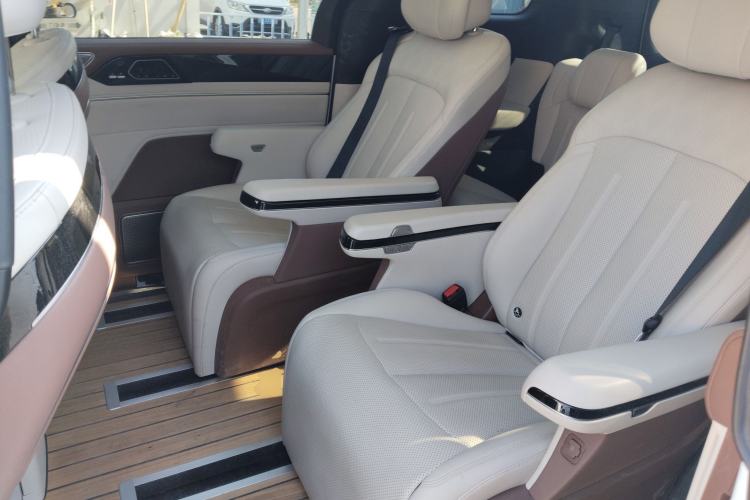 Used BYD Xia 2025 DM-i 1.5T 180km Beyond Edition
