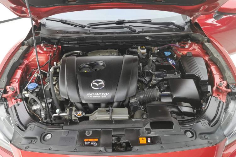 Used Mazda Atenza 2015 2.0L Blue Sky Fashion Edition
