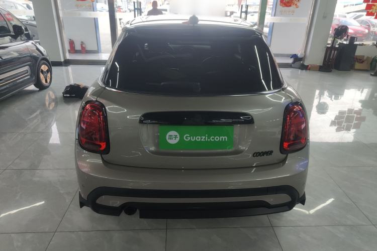 Used  MINI 2022 Updated 1.5T COOPER Artist Five-Door Edition
