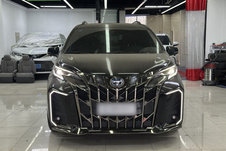 Used Toyota Sienna 2023 2.5L Hybrid Comfort Edition