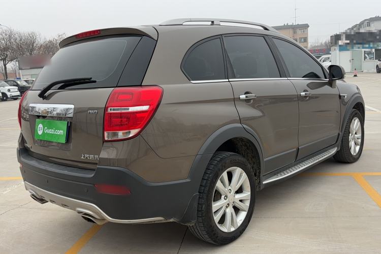 Used Chevrolet Captiva 2017 2.4L 4x4 Flagship Edition 7-Seater
