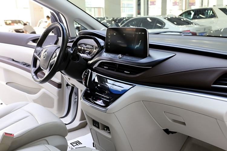 Used Buick GL8 2021 Land Cruiser Executive 652T Premium Model
