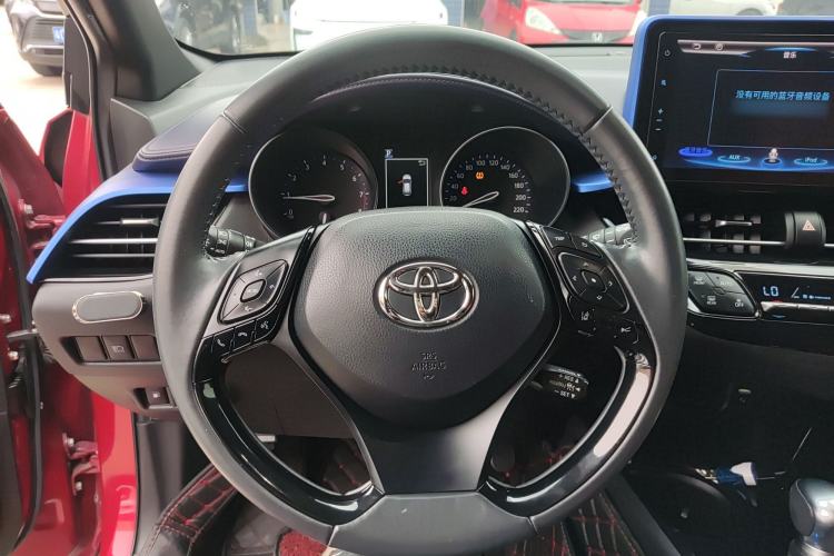 Used Toyota C-HR 2018 2.0L Luxury Sunroof Version China VI Standard
