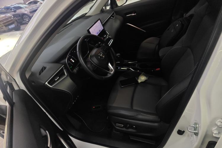 Used Toyota FRONTLANDER 2023 2.0L Smart Electric Hybrid Dual-Engine Deluxe Version
