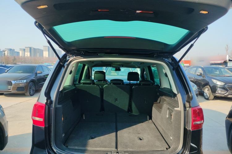 Used Volkswagen Sharan 2013 1.8TSI Comfort Model