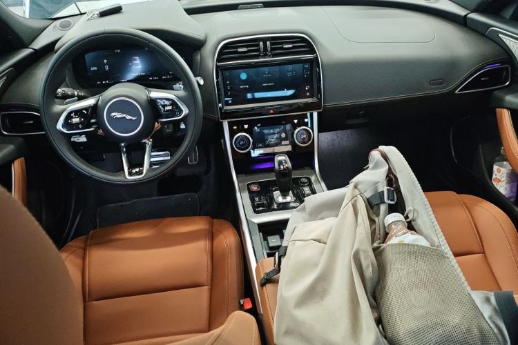 Used Jaguar XEL 2025 2.0T 250 PS R-DYNAMIC 90th Anniversary Edition