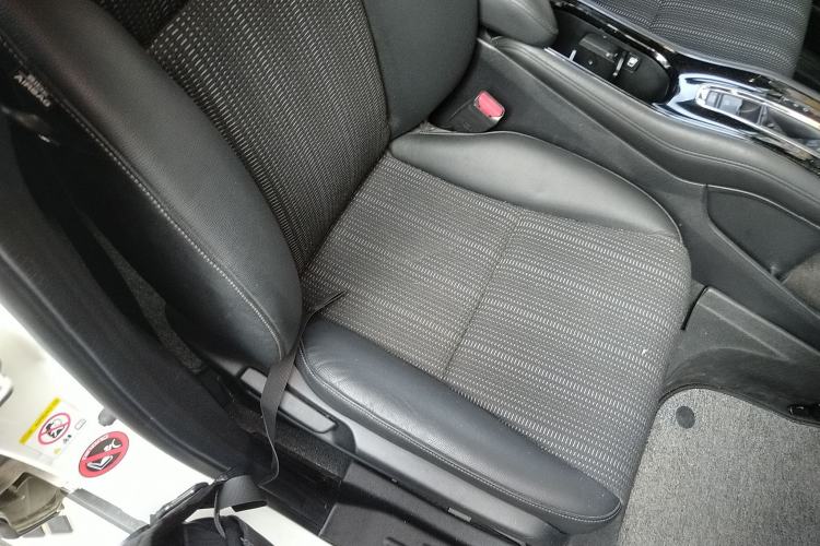 Used Honda Vezel 2015 1.8L CVT 2WD Luxury Model