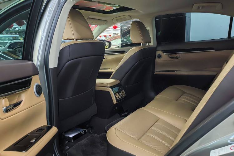 Used Lexus ES 2015 200 Elite Edition
