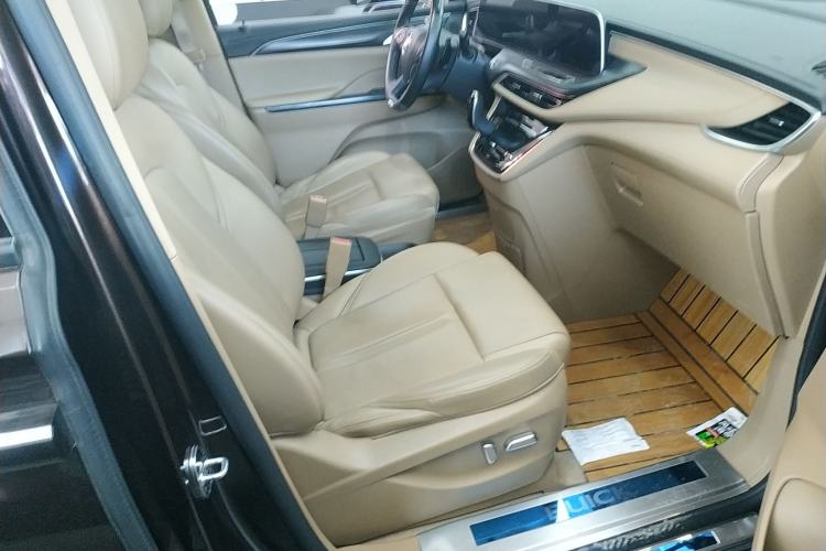 Used Buick GL8 2020 ES Land Cruiser 653T Luxury Model