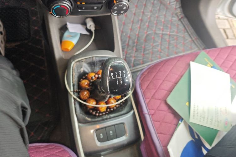 Used Chevrolet Lova RV 2016 1.5L Manual Comfort Edition