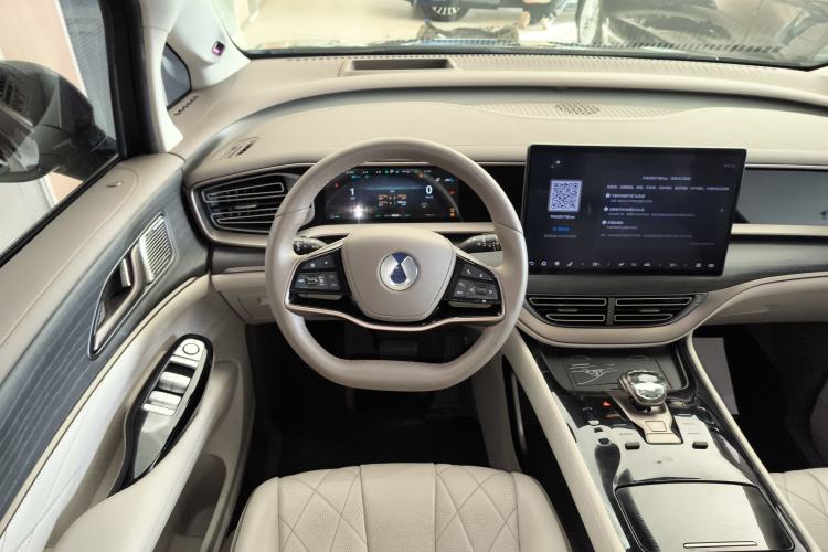 Used Denza D9 2022 DM-i 970 Four-Wheel Drive Flagship Model
