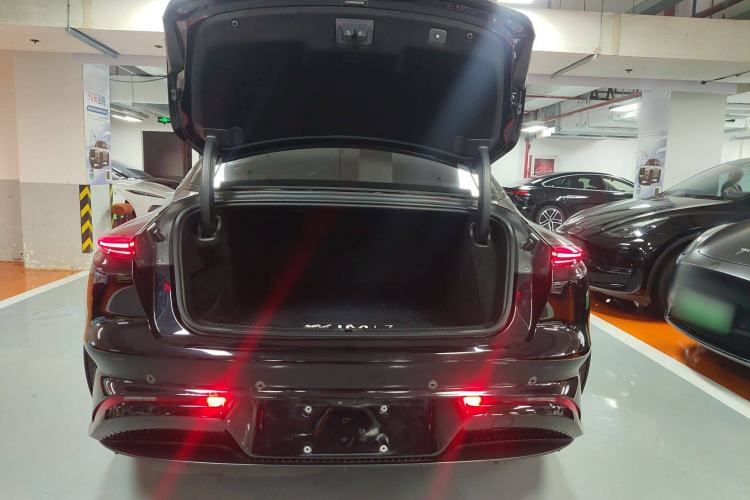 Used  L7 2022 Dynamic Model
