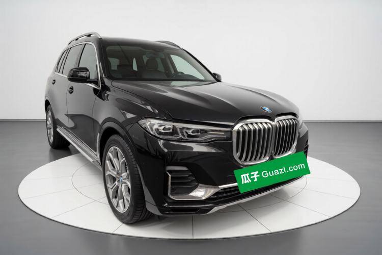 Used BMW X7 2019 xDrive40i Luxury Package with Leading Features
