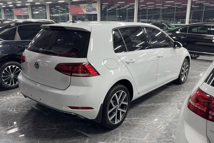 Used Volkswagen Golf 2020 200TSI DSG Comfortable and Ambitious Edition