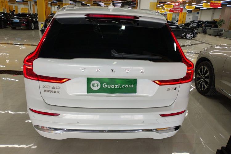 Used Volvo XC60 2024 B5 4x4 Smart Luxury Edition