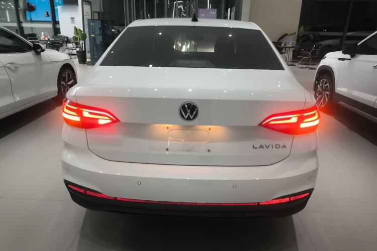 Used Volkswagen Lavida 2023 Revised 1.5L Automatic DeYi Edition