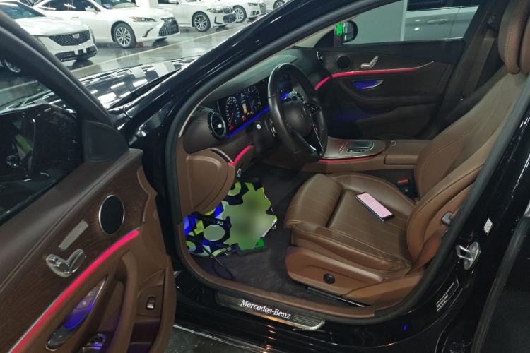 Used Mercedes-Benz E-Class 2023 Facelift E 260 L
