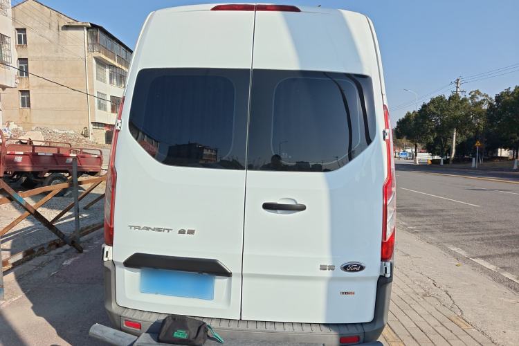 Used Ford Transit 2019 2.0T Diesel Business & Travel Mid-Drive Mid-Roof 7-Seater China VI Standard
