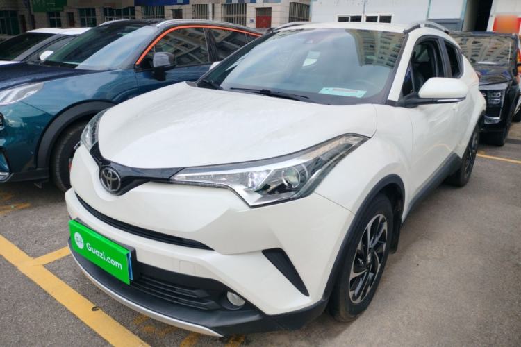 Used Toyota IZOA 2018 2.0L Yichi Version China VI Standard
