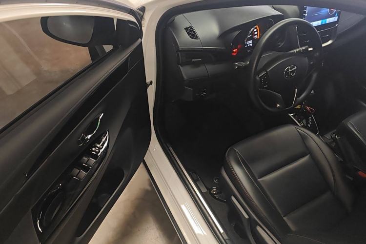 Used Toyota YARiS L 2022 X-Trail 1.5L CVT Luxury PLUS Edition
