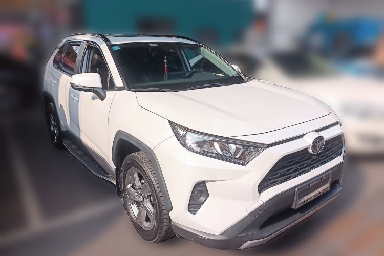 Used Toyota RAV4 2021 2.0L CVT Two-Wheel Drive Fashion PLUS Edition
