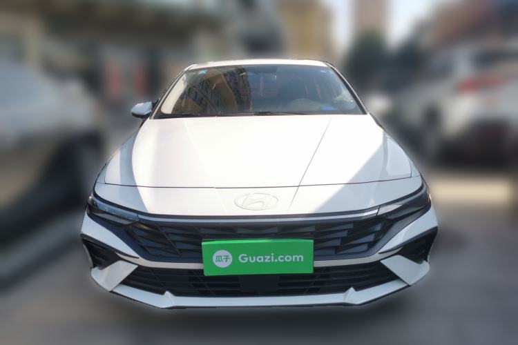 Used Hyundai Elantra 2023 1.5L CVT LUX Prestige Edition
