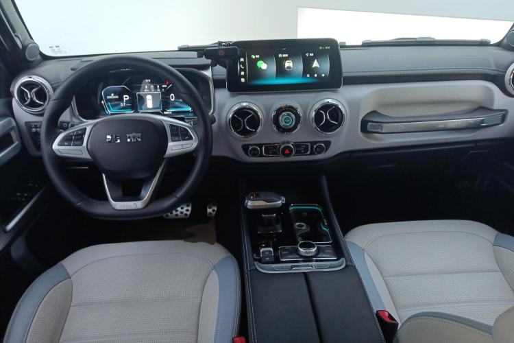 Used BAIC Off-Road BJ40 2023 2.0D Automatic Four-Wheel Drive Blade Hero Edition Adventurer Type