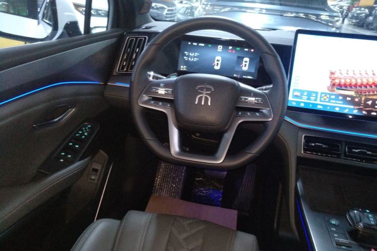 Used BYD Song L DM-i 2025 Intelligent Driving Version 160 km Beyond-Range Type
