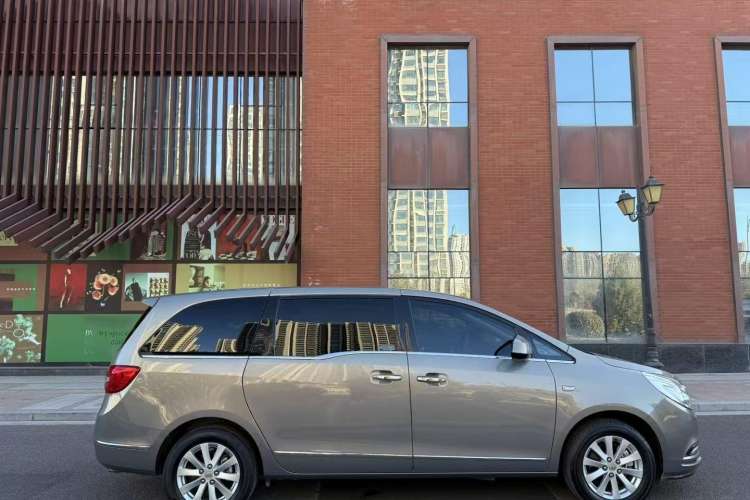 Used Buick GL8 2018 28T Luxury Model China VI Standard
