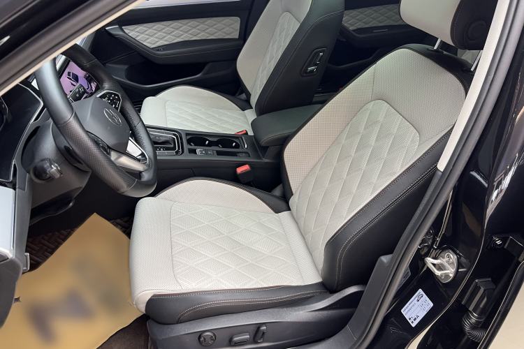 Used Volkswagen Magotan 2023 2 Million Units Commemorative Edition 330TSI DSG Luxury Version
