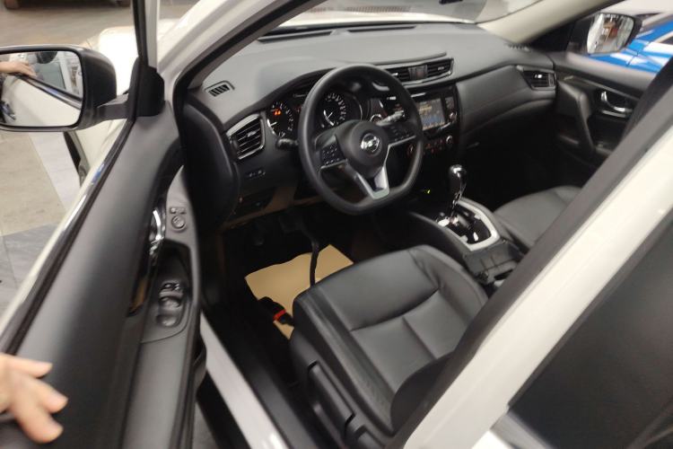 Used Nissan X-Trail 2017 2.0L CVT Comfort Edition 2WD
