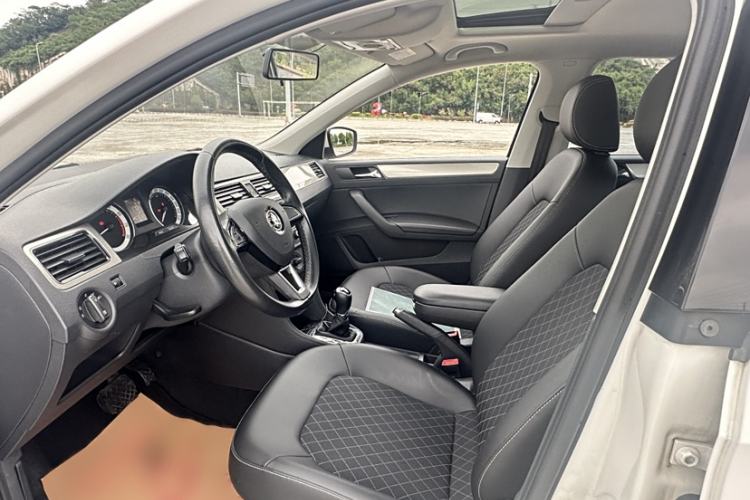 Used Skoda Rapid 2019 1.5L Automatic Comfort Edition China VI Standard
