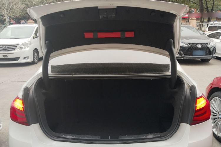 Used BMW 3 Series 2017 320Li Fashion Model
